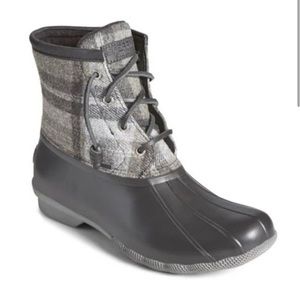 Sperry Saltwater Plaid Duck Boots, Sz 8.5, NWOB